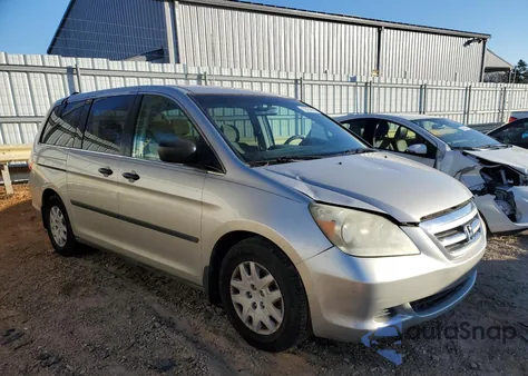 2005 Honda Odyssey Lx from USA, damaged, VIN 5FNRL38205B093617